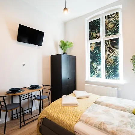 Homely, Little Studio, Location. Mala Kawalerka. Apartment